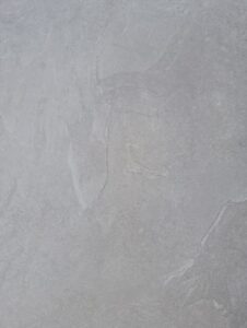 ZOYA Płyta ceramiczna Ash 79,7×79,7×2 Silver – gładka